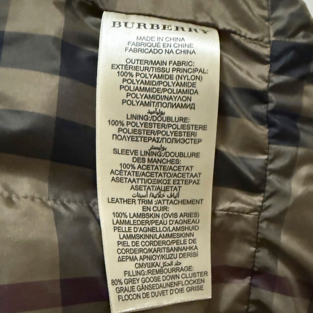 sc:/b/u/burberry_jacket_details.jpg