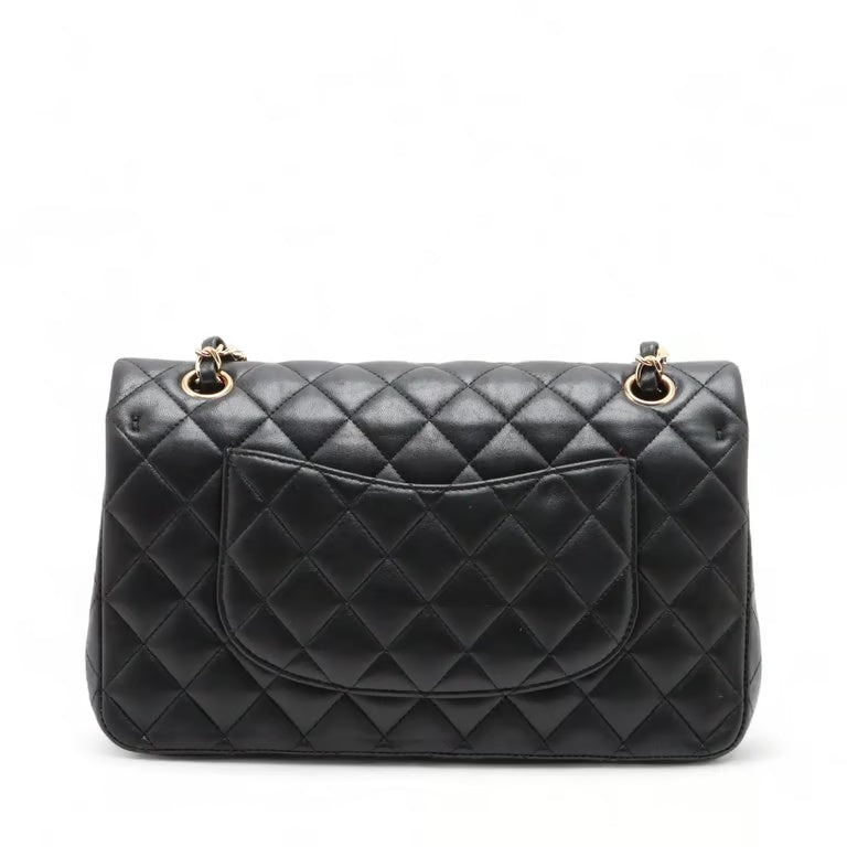 sc:https://stylecycle.gr/media/catalog/product/c/h/chanel_black_2.jpg