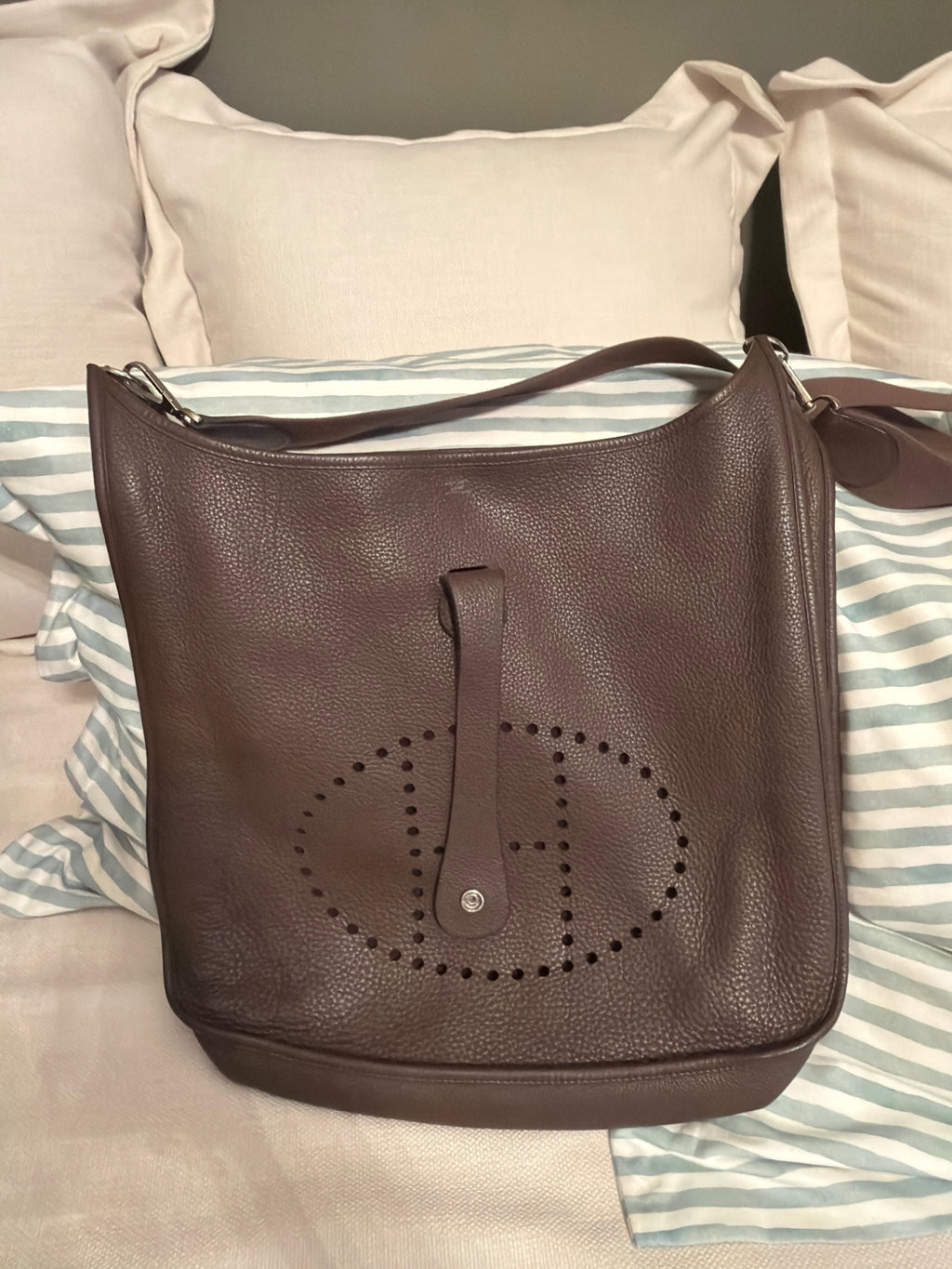sc:https://cdn.shopify.com/s/files/1/1039/2187/7341/files/f4d256b2-40c5-4fe6-b9f7-fd8e319062ba.jpg?v=1792068989