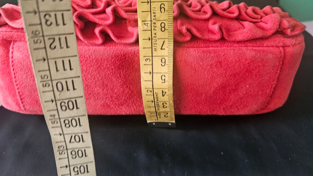 sc:71b75d9e-5c7a-43ca-997e-6c1fa88b1225/7f70aba5-2ca5-4071-a275-d92d0dd9796b/f7970a39-86ab-46ef-9fb0-fe9de8a4b011.jpeg