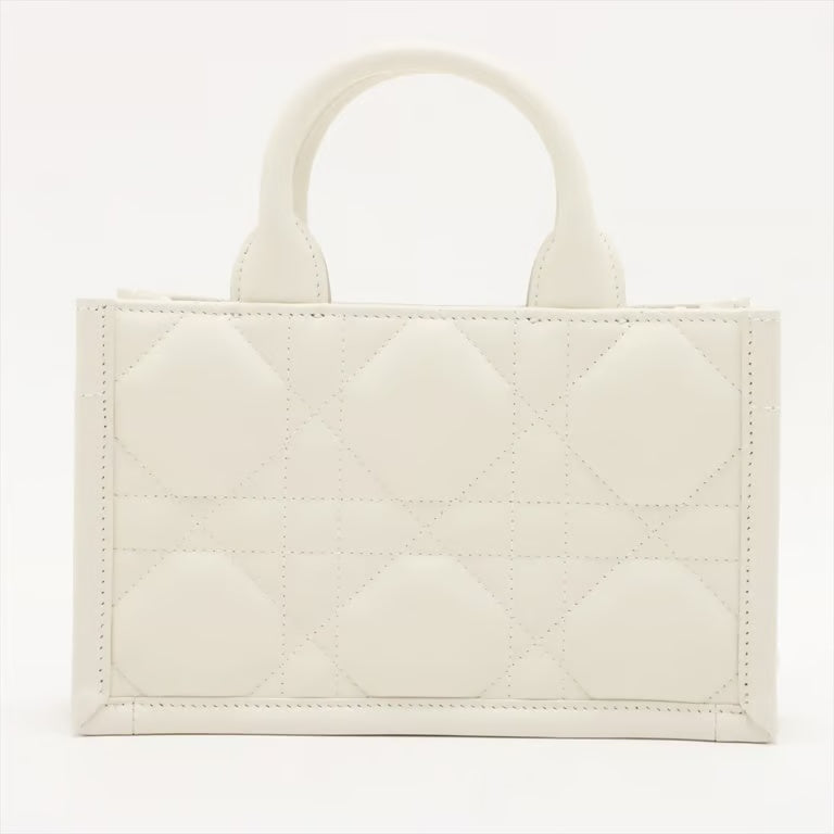 sc:https://stylecycle.gr/media/catalog/product/p/u/public_1.jpg