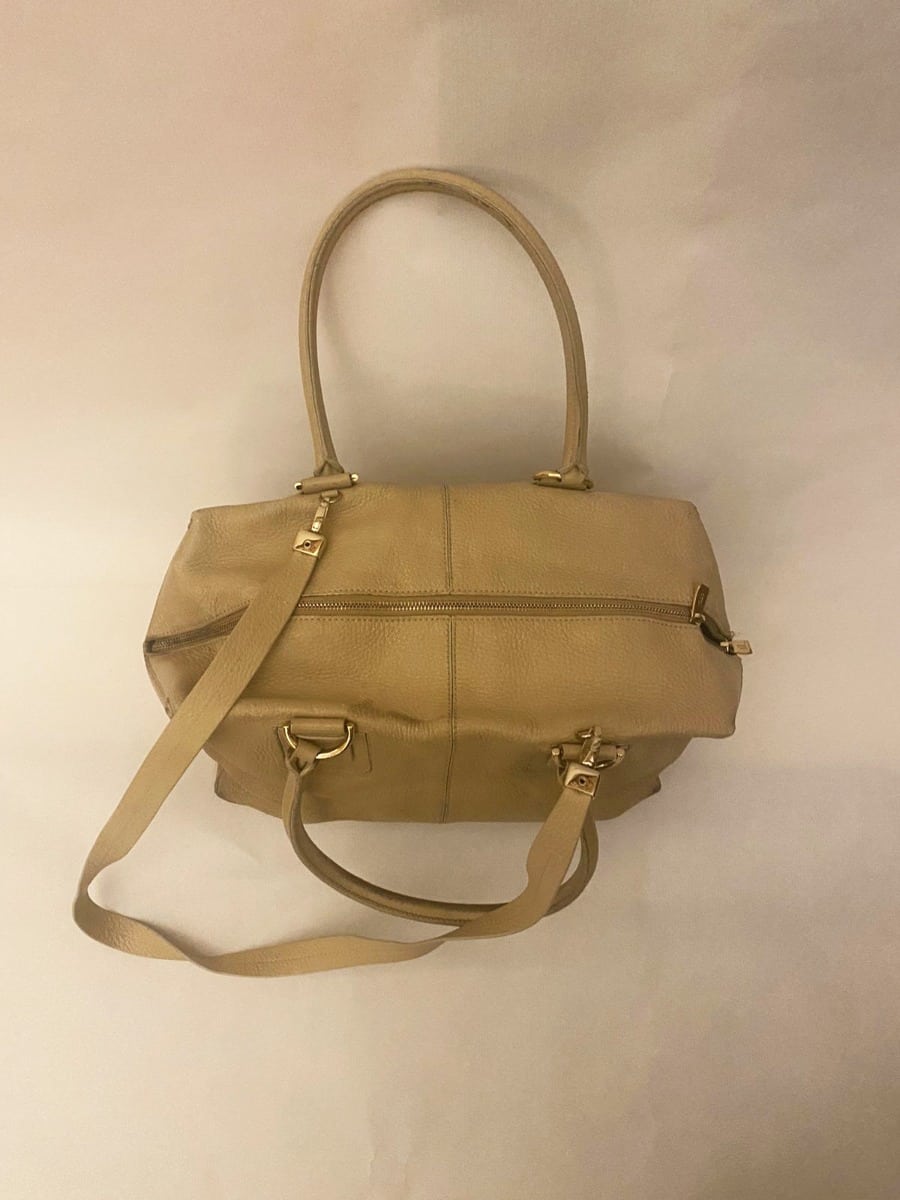 sc:https://old.stylecycle.gr/media/catalog/product/t/o/tod_s_leather_hand_bag_1.jpg