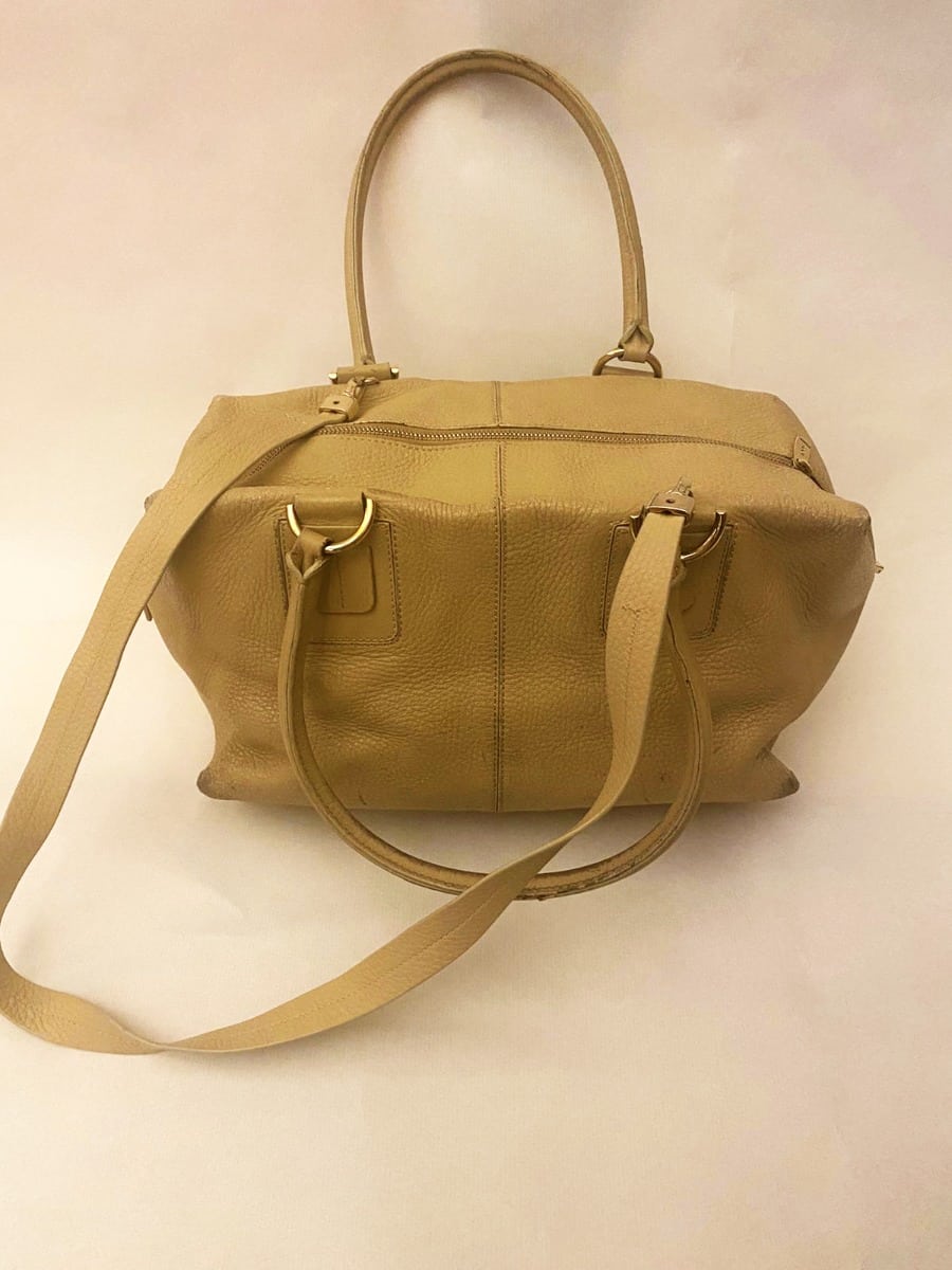 sc:/t/o/tod_s_leather_hand_bag_2.jpg