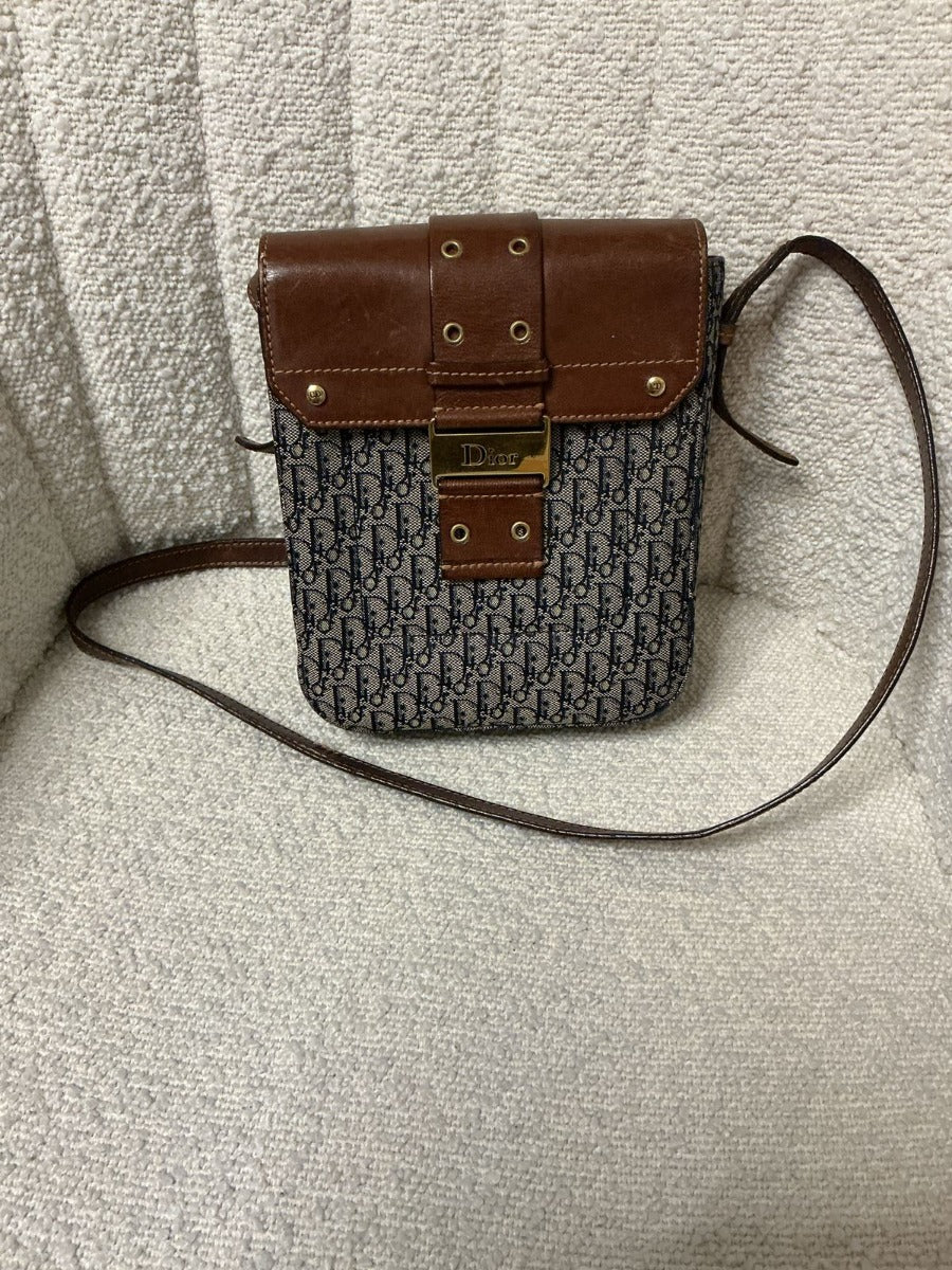 sc:https://stylecycle.gr/media/catalog/product/w/h/whatsapp_image_2025-12-30_at_1.49.13_pm_7_.jpeg